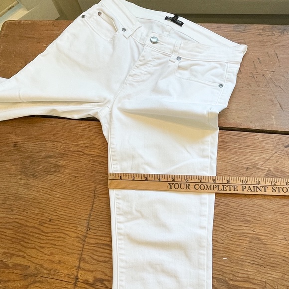 Eileen Fisher White Skinny Ankle Jeans - Picture 10 of 13